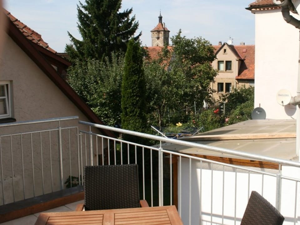 House, 2 Bedrooms, Hot Tub | Balcony