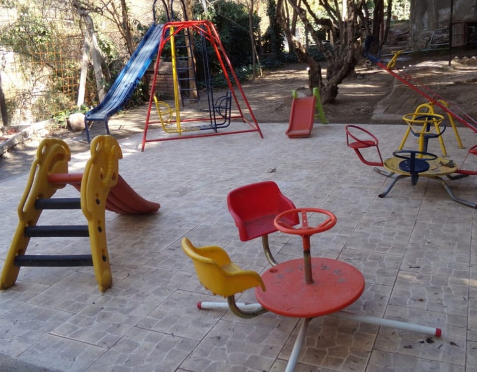 Children's play area - outdoor