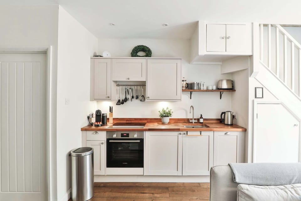 Kitchen with Bosch oven , Nespresso and Dishwasher