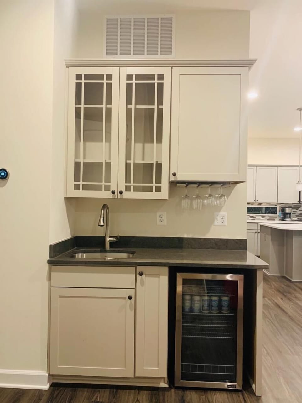 Wet Bar
