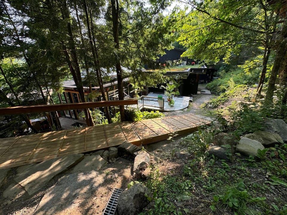 Walkway from Driveway down towards main cottage