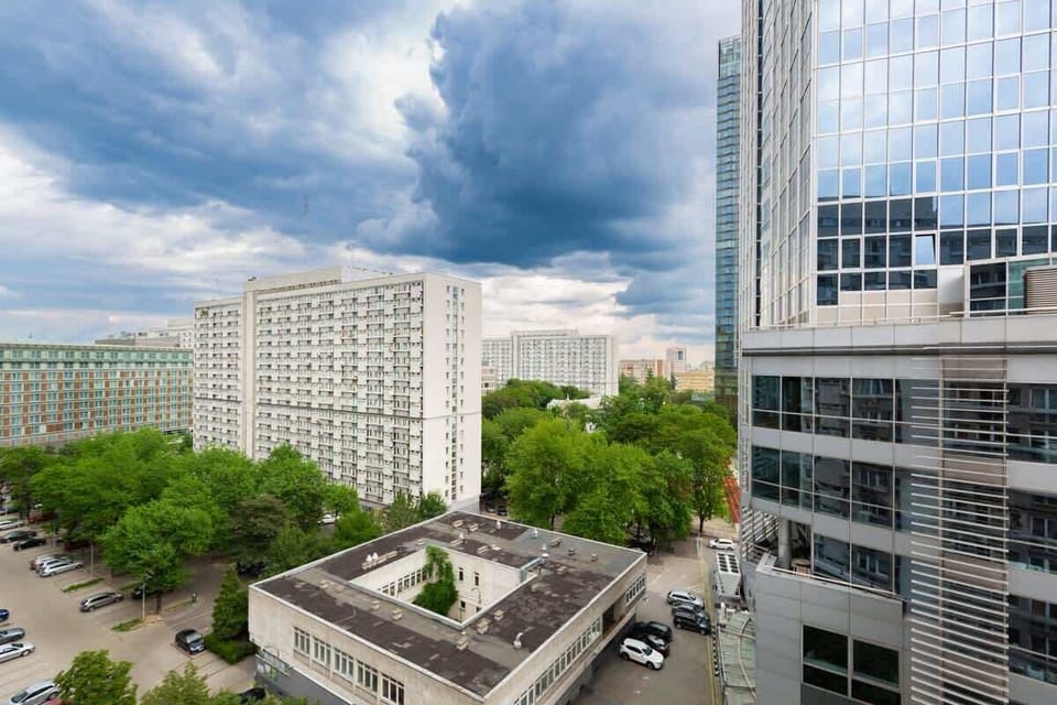 View from the apartment of the surrounding area. 