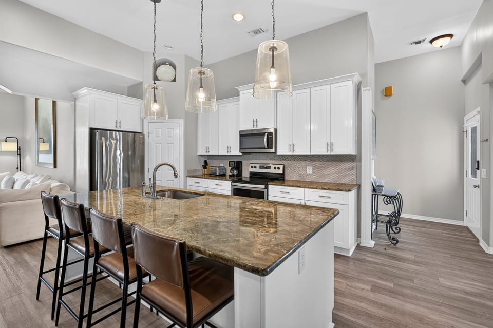 Southern Jewel - Crystal Shores - Kitchen