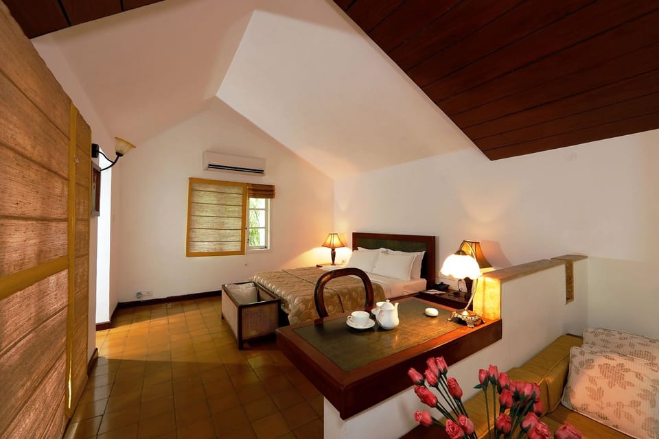 1 bedroom, premium bedding, down comforters, free minibar items
