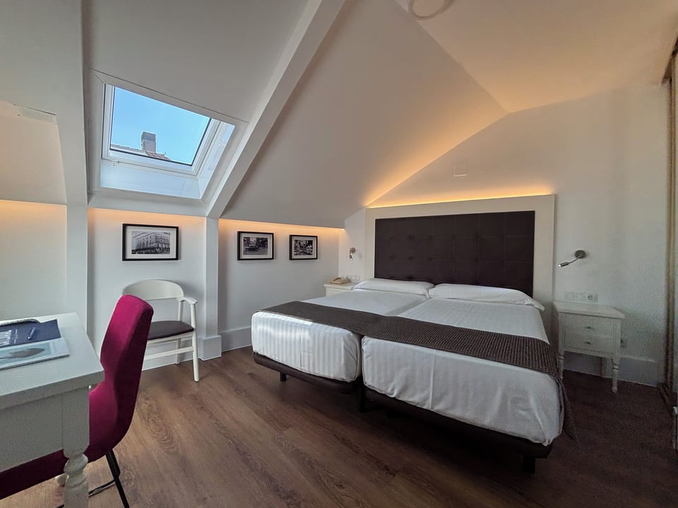 1 bedroom, premium bedding, minibar, in-room safe