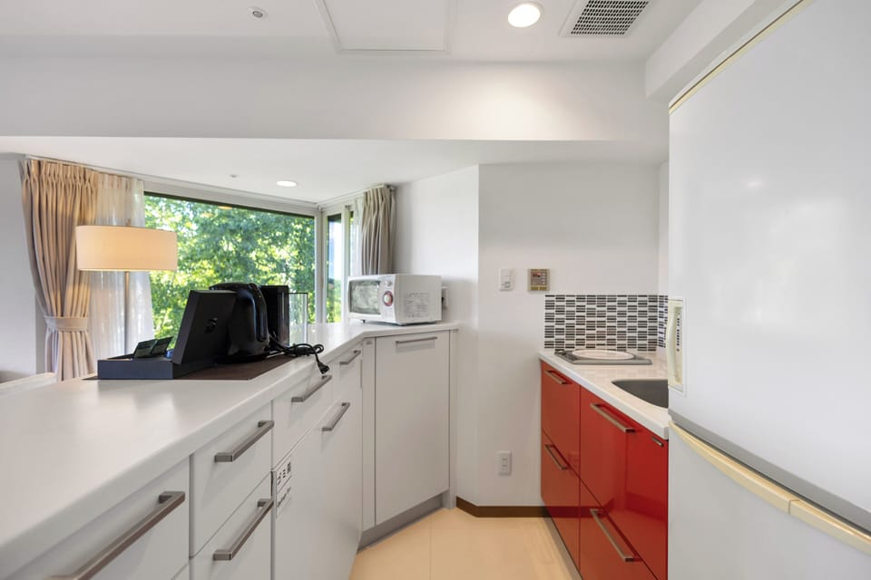 Traditional Studio Suite, Non Smoking, Kitchen (with Tatami) | Private kitchen | Full-size fridge, microwave, stovetop, espresso maker
