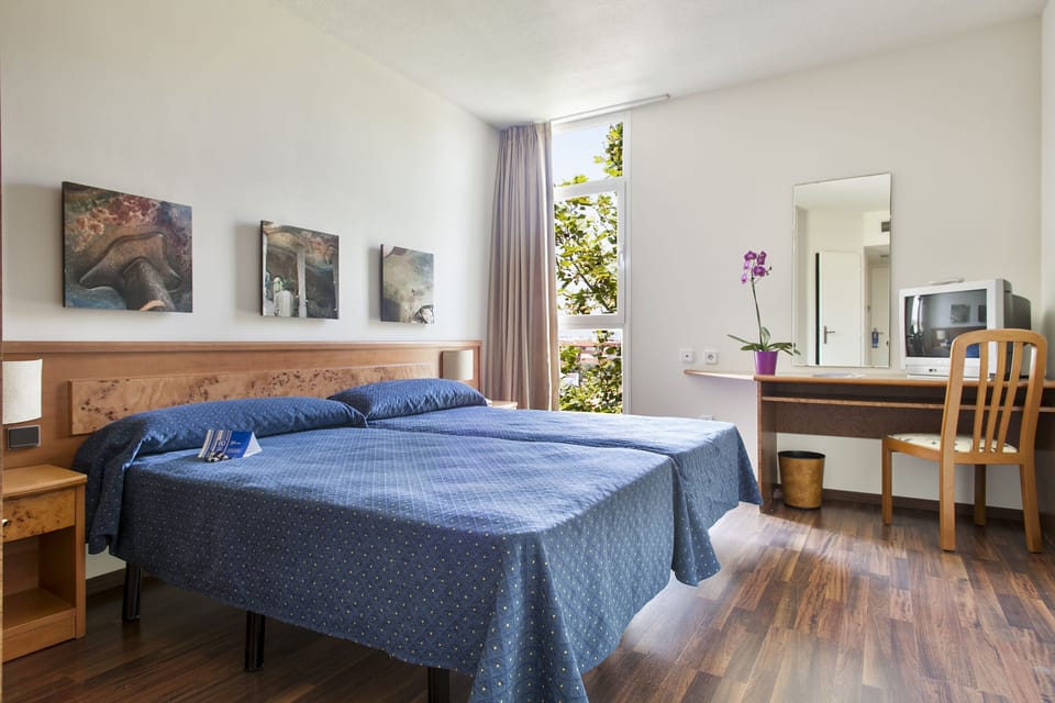 In-room safe, desk, free cribs/infant beds, rollaway beds