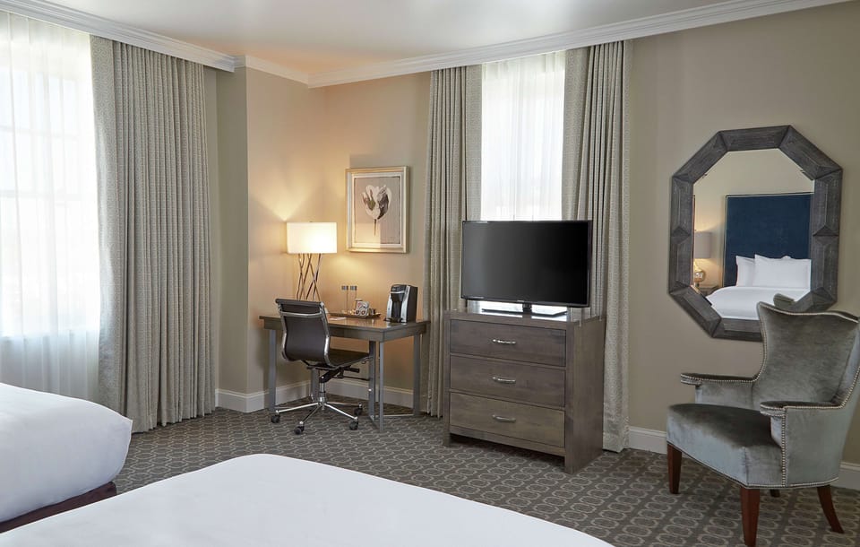 Hypo-allergenic bedding, in-room safe, desk, laptop workspace