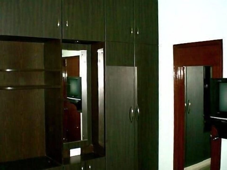 Flat-screen TV, pay movies