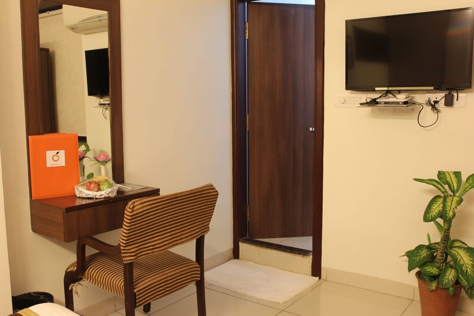 Executive Double or Twin Room | Desk, free WiFi, bed sheets