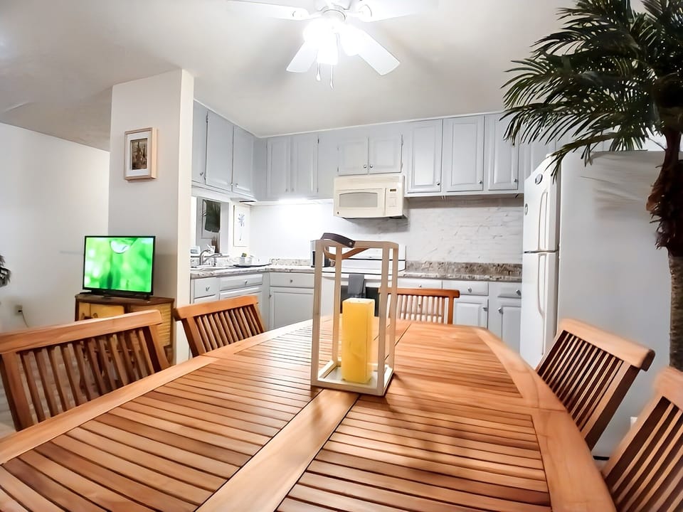 Dining / Kitchen