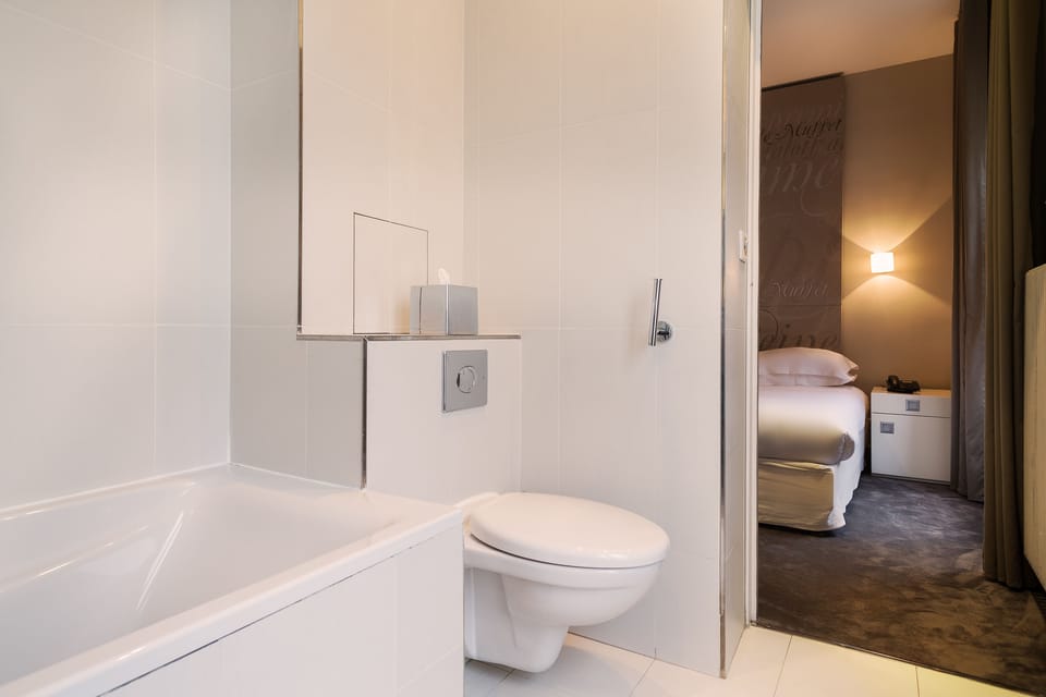 Free toiletries, hair dryer, towels