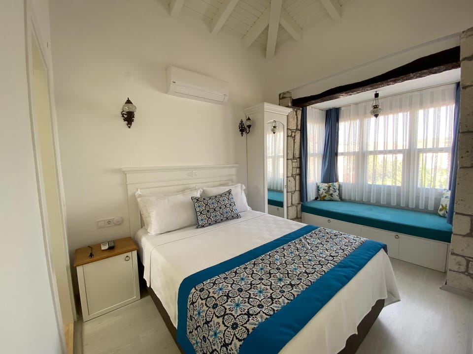 7 Numarali Deluxe Oda | Premium bedding, minibar, desk, free WiFi