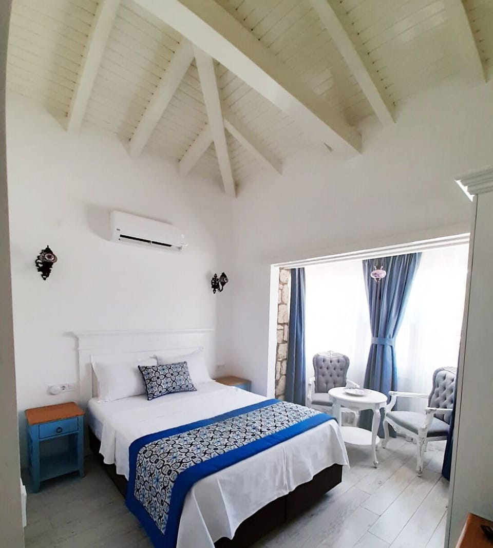 6 Numarali Deluxe Oda | Premium bedding, minibar, desk, free WiFi