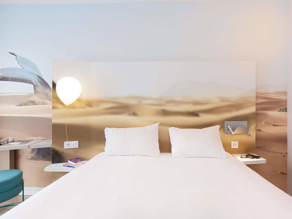 Standard Room, 1 Double Bed | Premium bedding, pillowtop beds, desk, laptop workspace