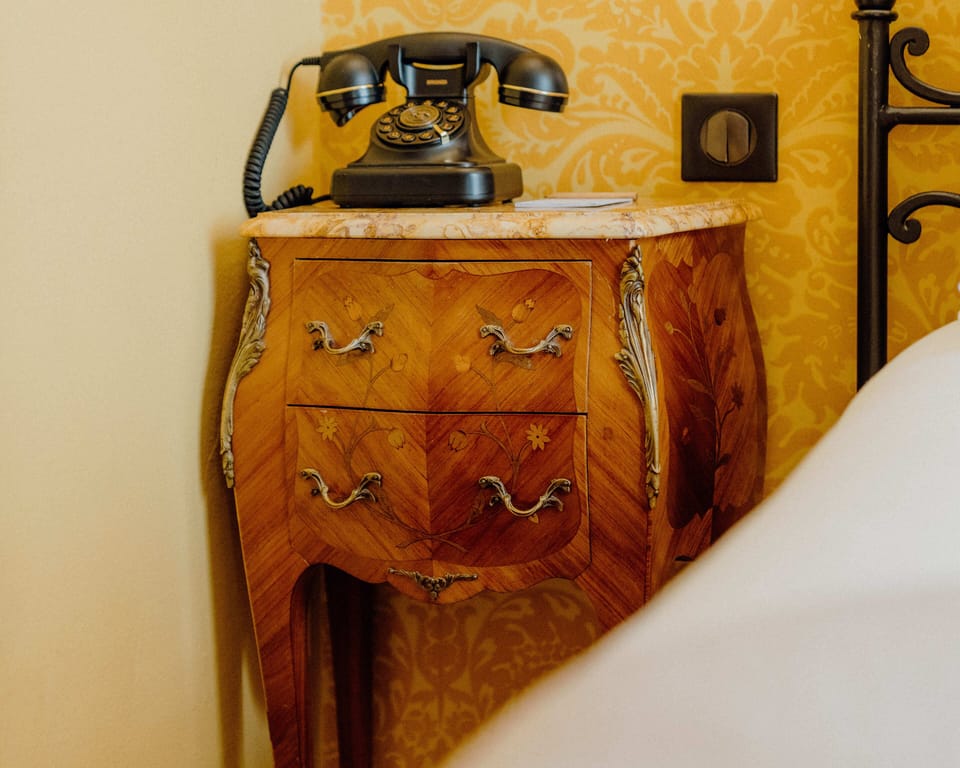 Deluxe Room | Premium bedding, minibar, desk, soundproofing
