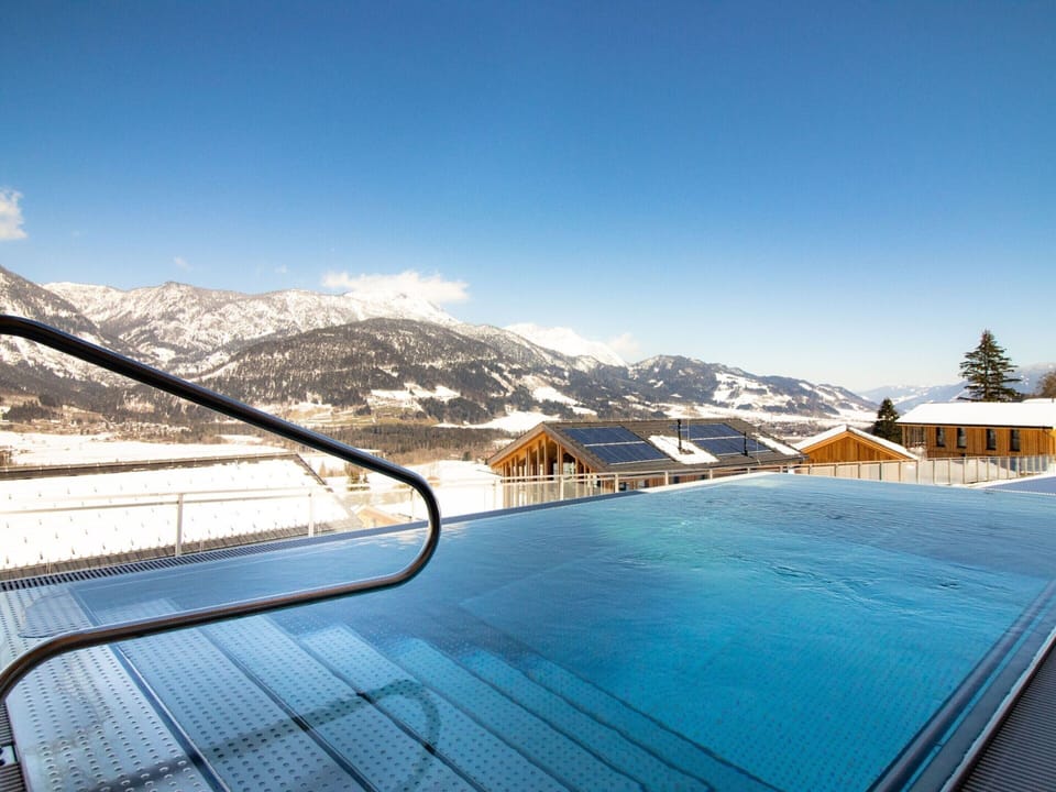 Chalet | Pool | Indoor pool, outdoor pool
