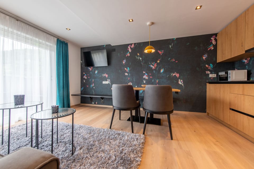 Superior Apartment, 1 Bedroom, Balcony (48 Square Meters) | Living area | 32-inch LED TV with satellite channels, TV