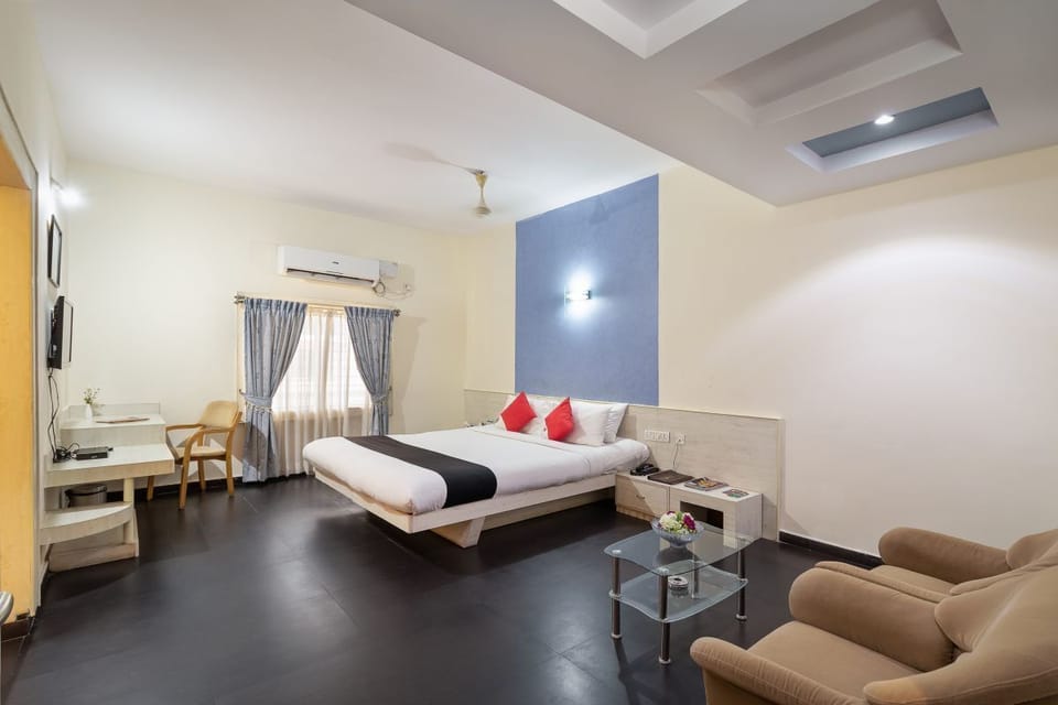 Executive Room | Frette Italian sheets, in-room safe, blackout drapes, free WiFi