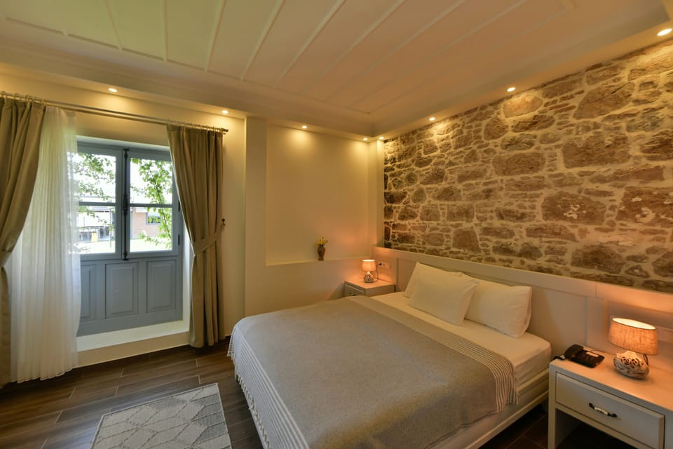 Deluxe Double Room | In-room safe, laptop workspace, blackout drapes, soundproofing