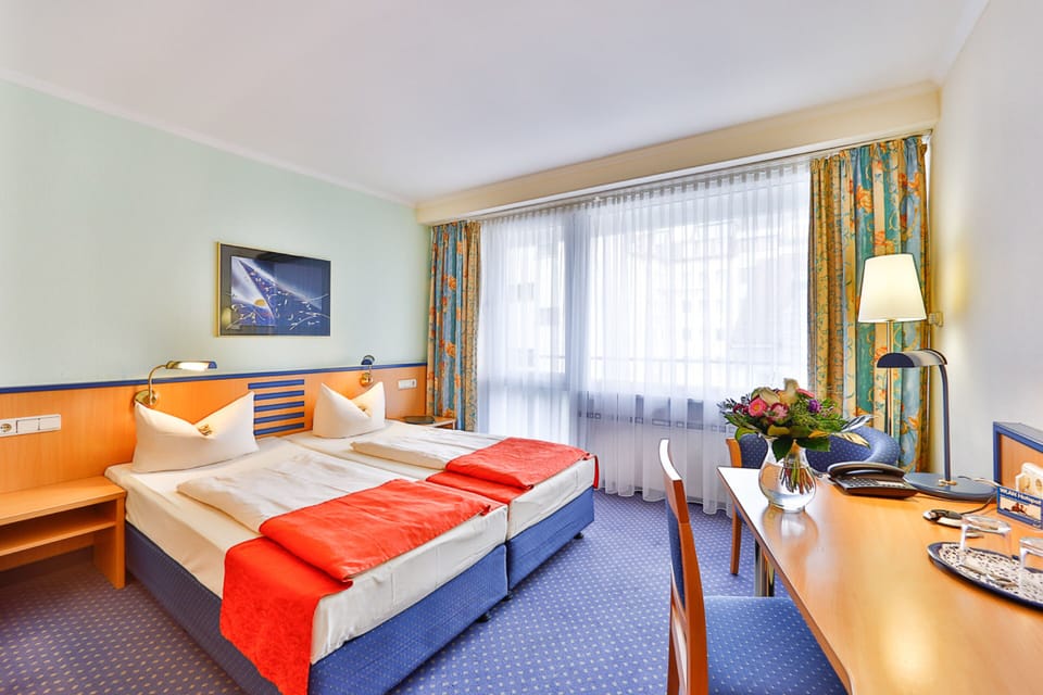 Double room Superior | Minibar, desk, soundproofing, free WiFi