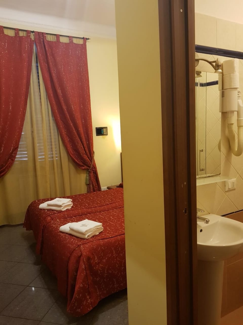 In-room safe, desk, iron/ironing board, free WiFi