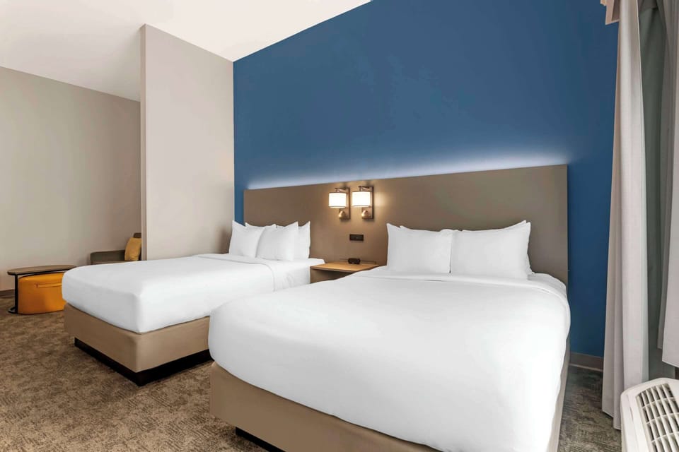 Premium bedding, pillowtop beds, in-room safe, desk