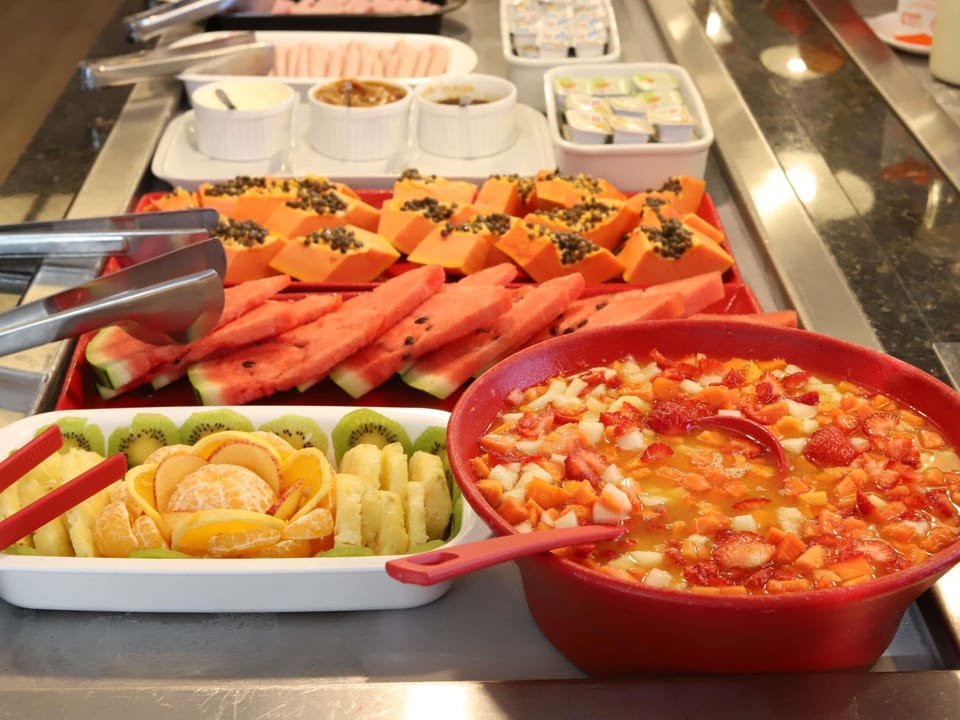 Daily buffet breakfast for a fee