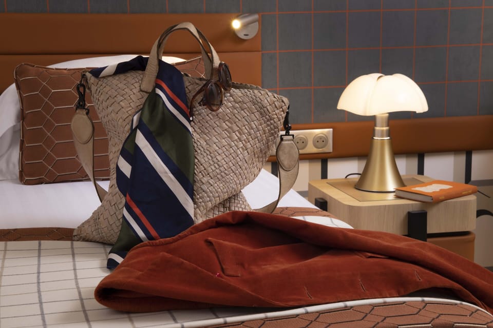 Premium bedding, in-room safe, desk, soundproofing