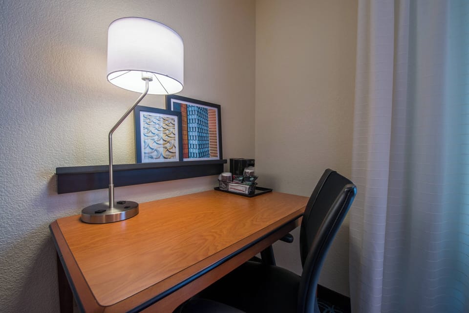 Desk, iron/ironing board, WiFi (free), bed sheets