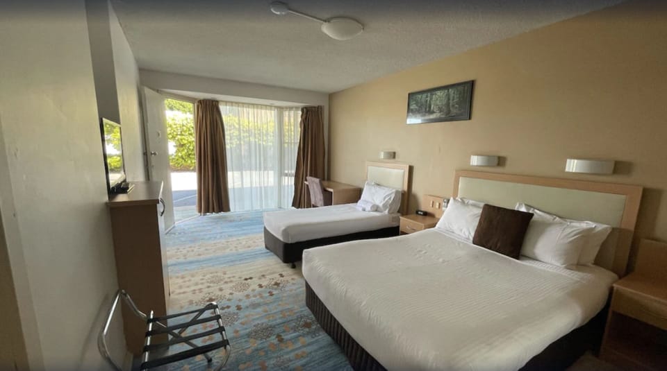 Standard Queen & Single | Desk, iron/ironing board, bed sheets, alarm clocks