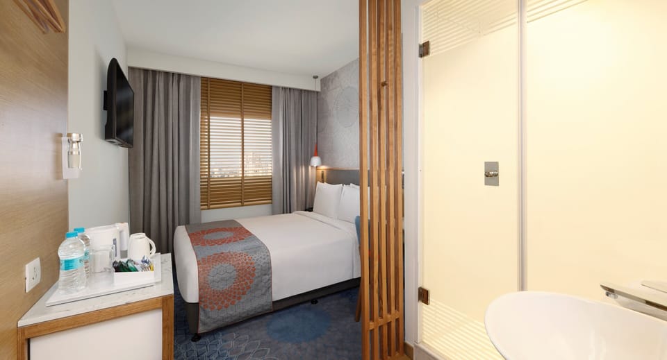 1 bedroom, hypo-allergenic bedding, in-room safe, desk