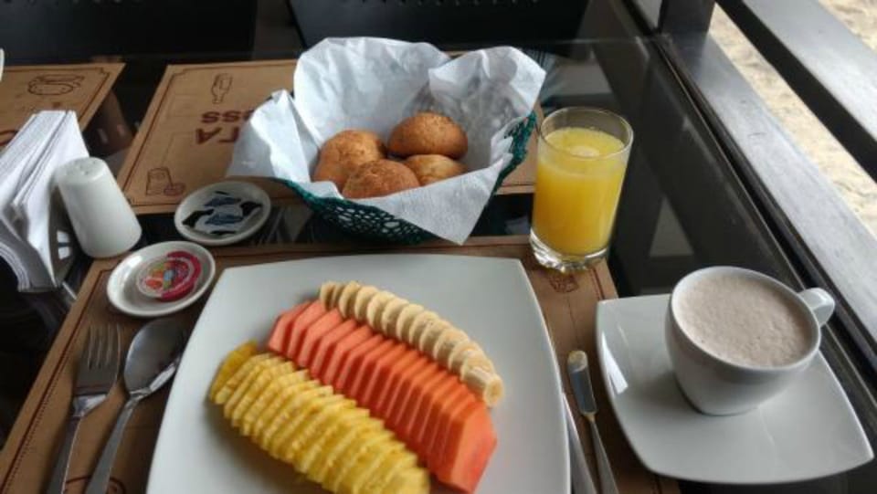 Free daily English breakfast