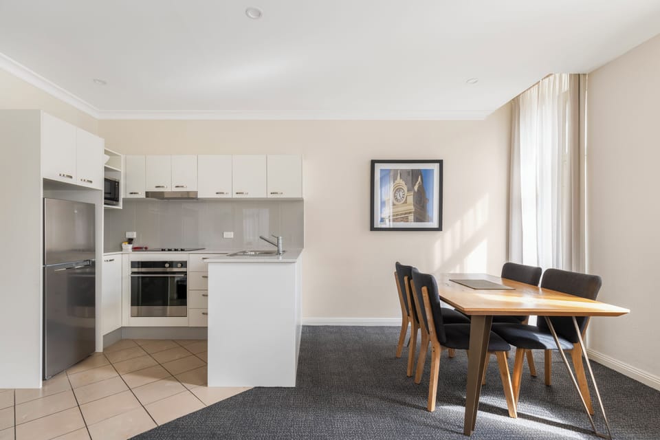 Apartment, 3 Bedrooms, Connecting Rooms | Private kitchen | Mini-fridge, microwave, stovetop, coffee/tea maker