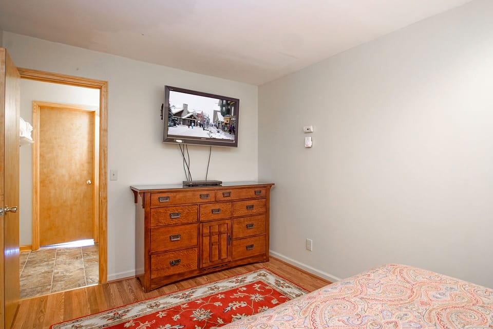 Flat Screen TV/DVD in Master Bedroom