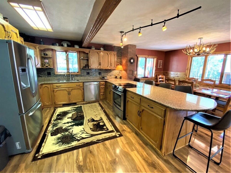 Kitchen/Dining