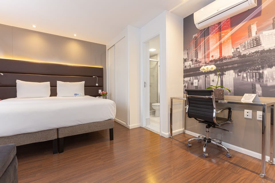Standard Apartment, 1 Queen Bed | 1 bedroom, hypo-allergenic bedding, minibar, in-room safe