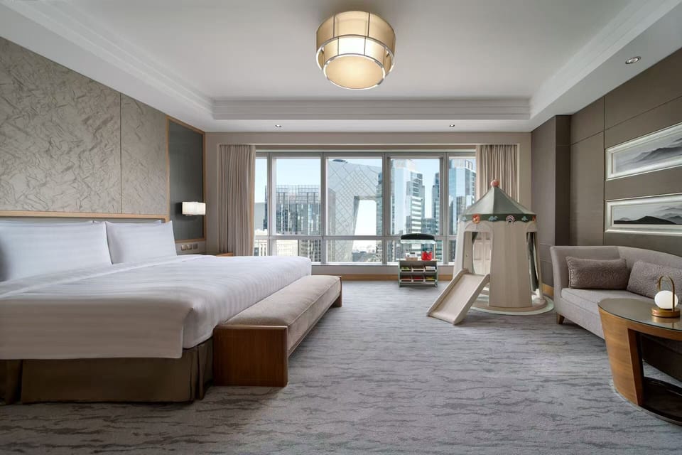 Questers Club Premier Family Room | Hypo-allergenic bedding available, down comforters, minibar