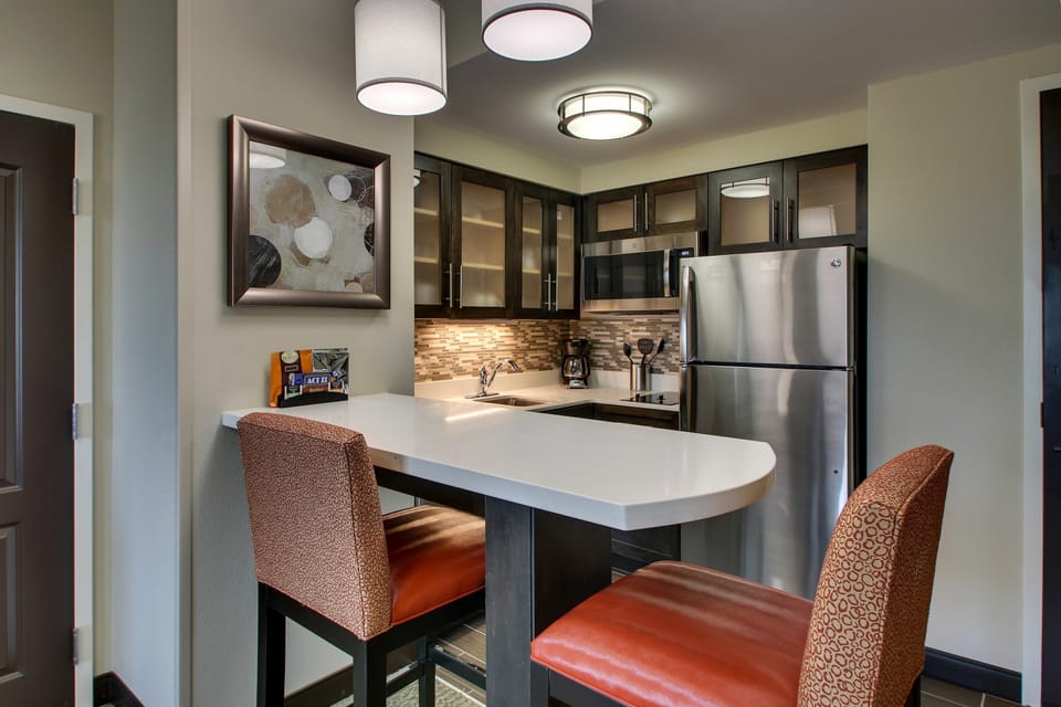 Make a tasty snack in your own kitchenette!