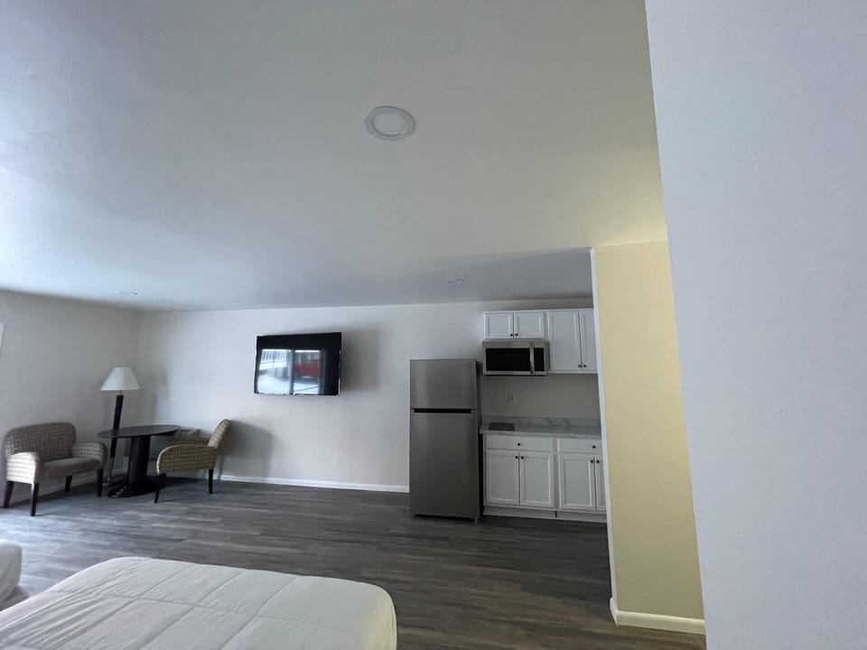 Family Room | Front of property