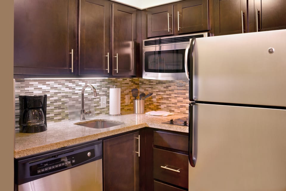 Make a tasty snack in your own kitchenette!
