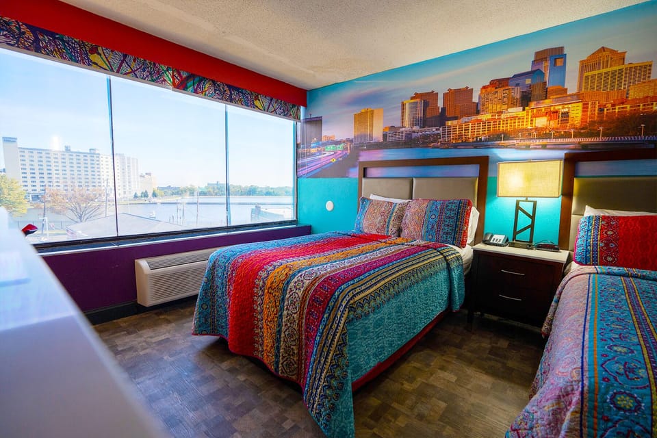 Two Double Full Size Beds | Soundproofing, free WiFi