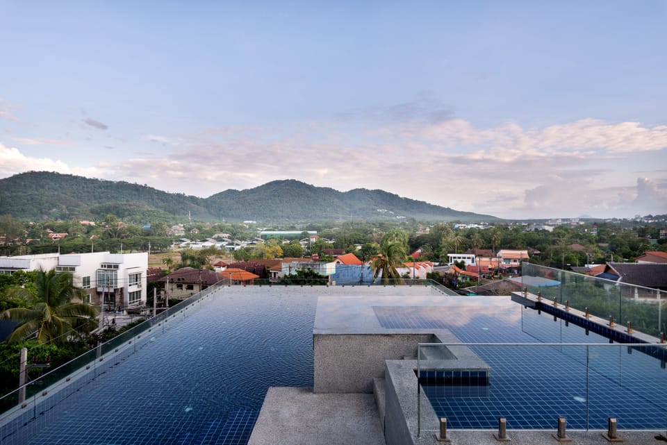 Rooftop pool