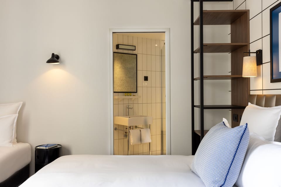 Premium bedding, minibar, desk, soundproofing