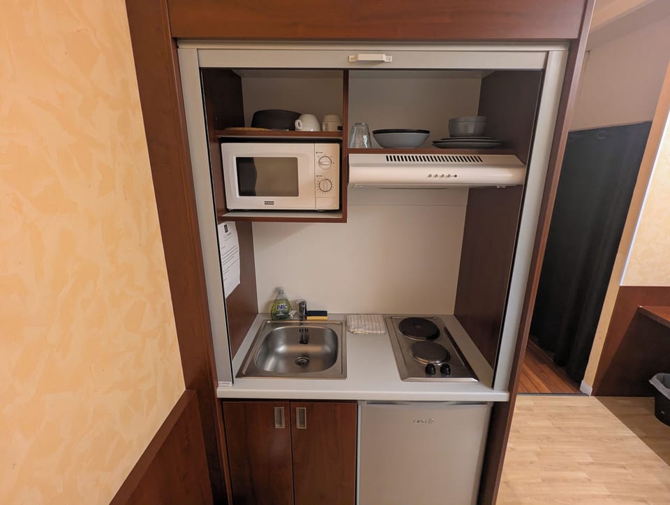 Studio, 1 Double Bed, Kitchenette (Access to sauna and steam bath) | Private kitchenette