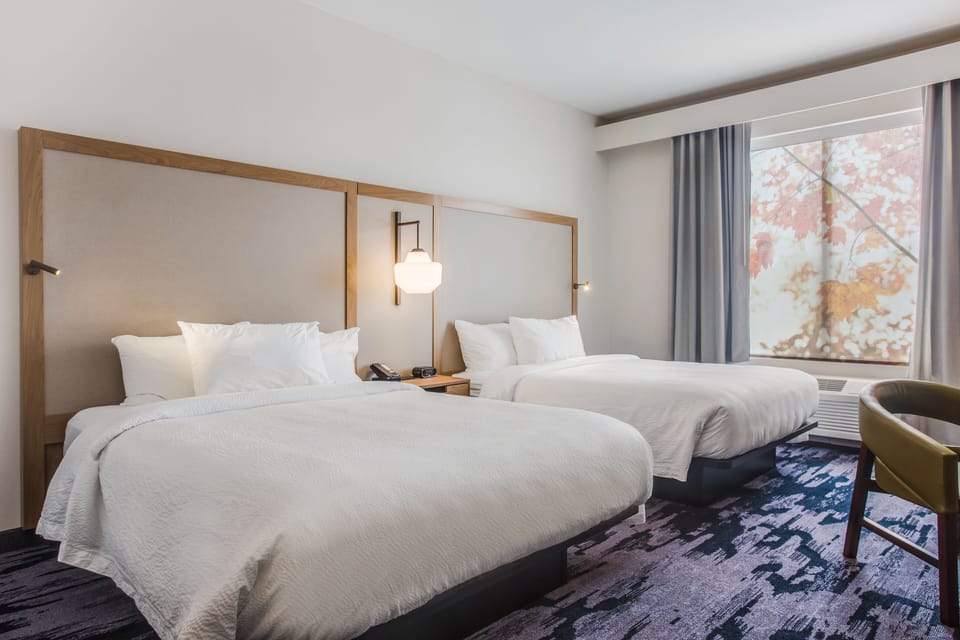 Desk, bed sheets