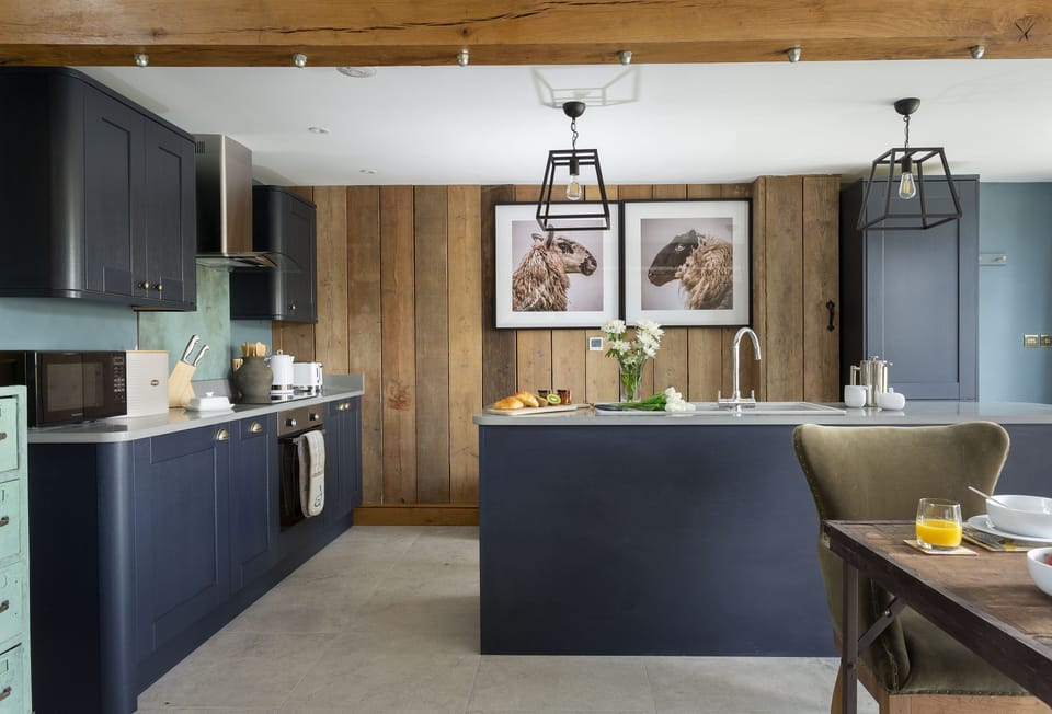 Ground floor: Well-equipped kitchen