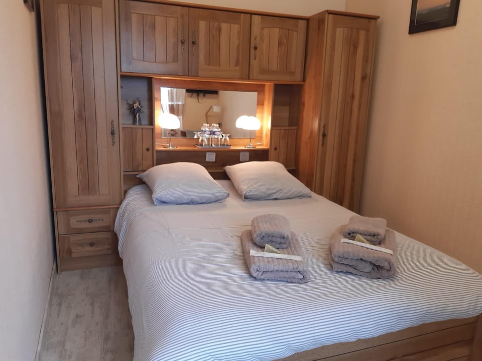 Classic Double Room, Shared Bathroom, Garden View (Qualité tourisme)