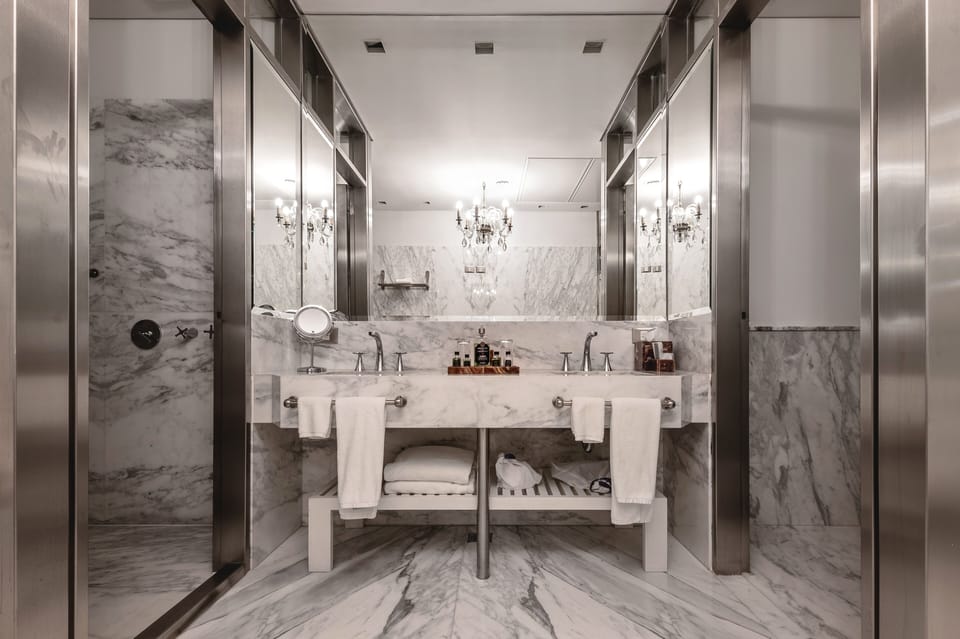 Grand Suite | Bathroom | Separate tub and shower, jetted tub, rainfall showerhead
