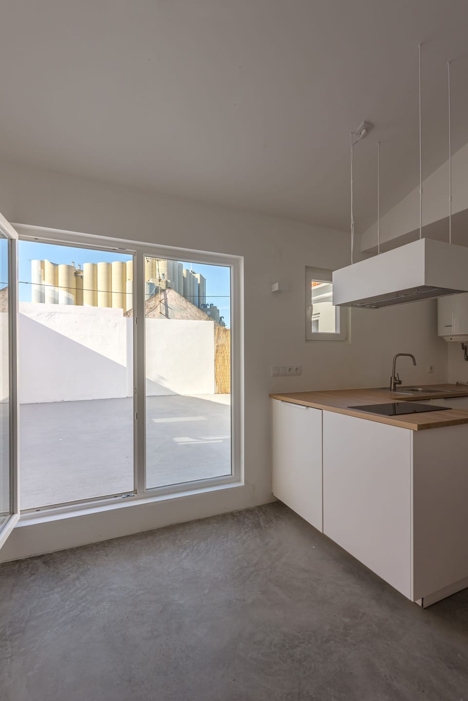 Beach, Surf and City - 1 bedroom villa Villa in Setubal District